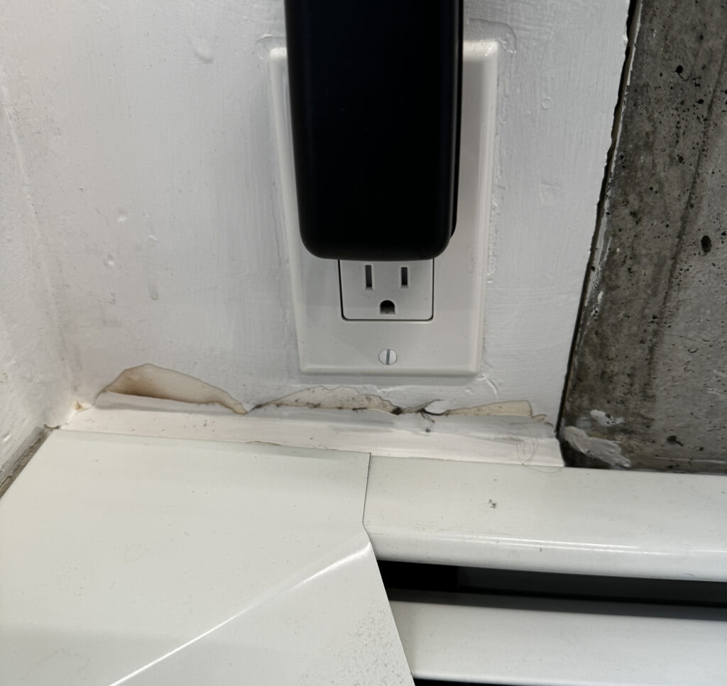 New paint chipping off because it was painted over peeling layers