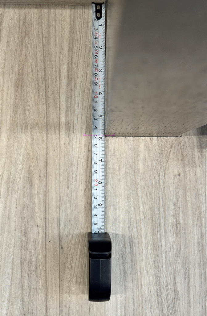 Right post distance from riser